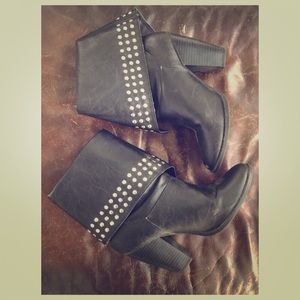 Toi et Moi Fold Over Ankle Booties